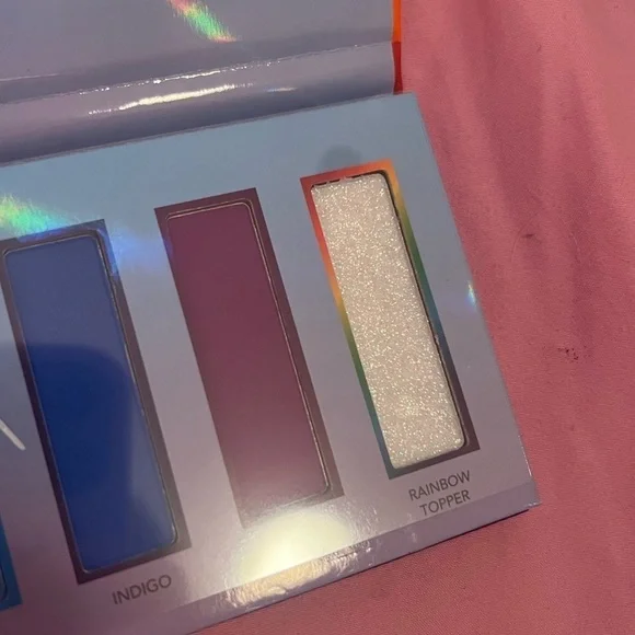 Colourful Eyeshadow Bundle - Picture 4 of 4